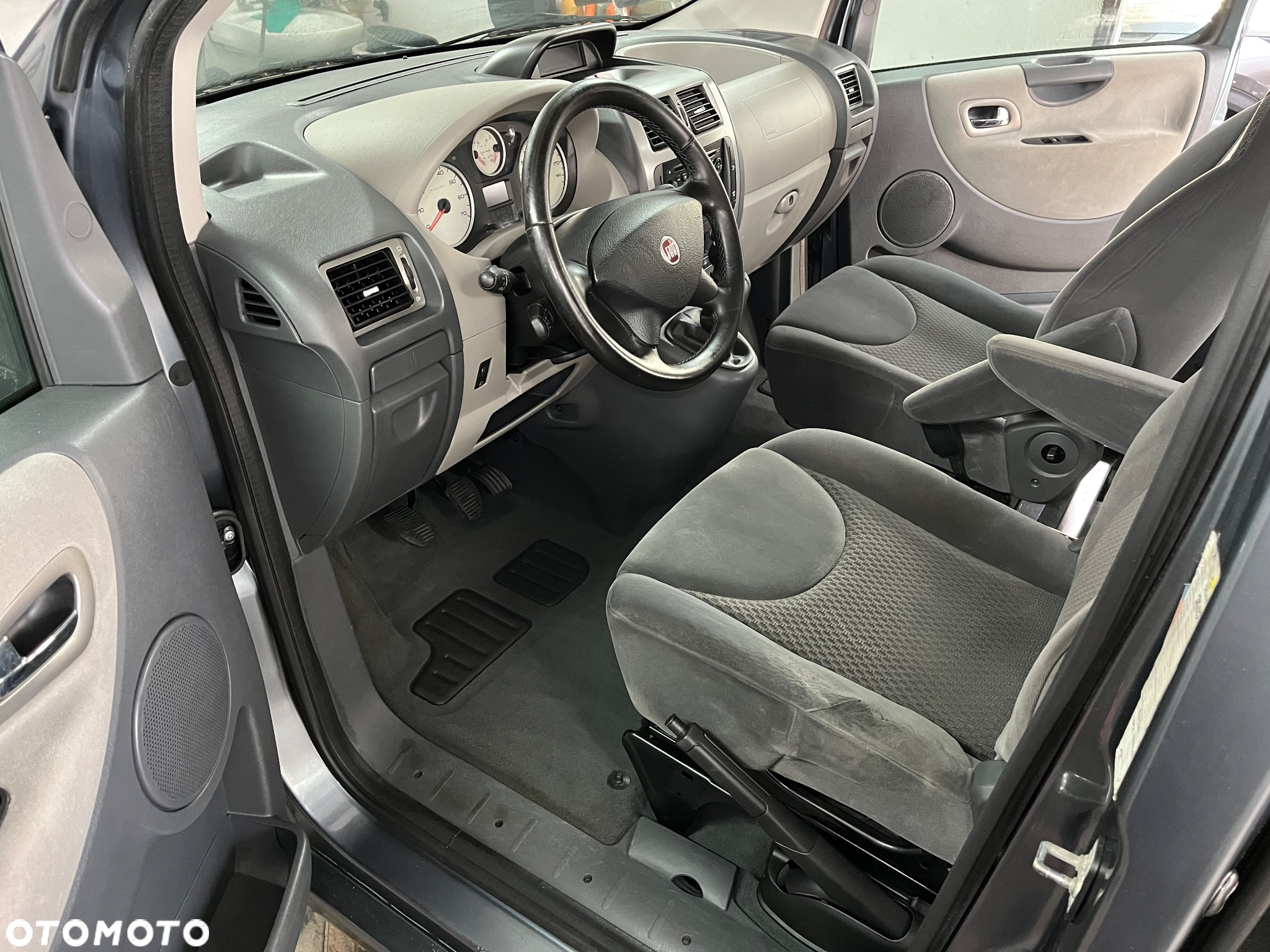 Renault Scenic ENERGY dCi 110 EXPERIENCE - 33