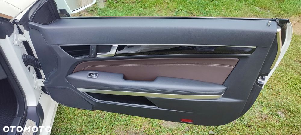 Mercedes-Benz Klasa E - 18