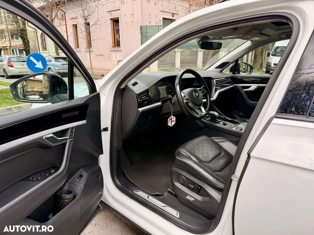 Volkswagen Touareg V6 TDI Elegance - 4