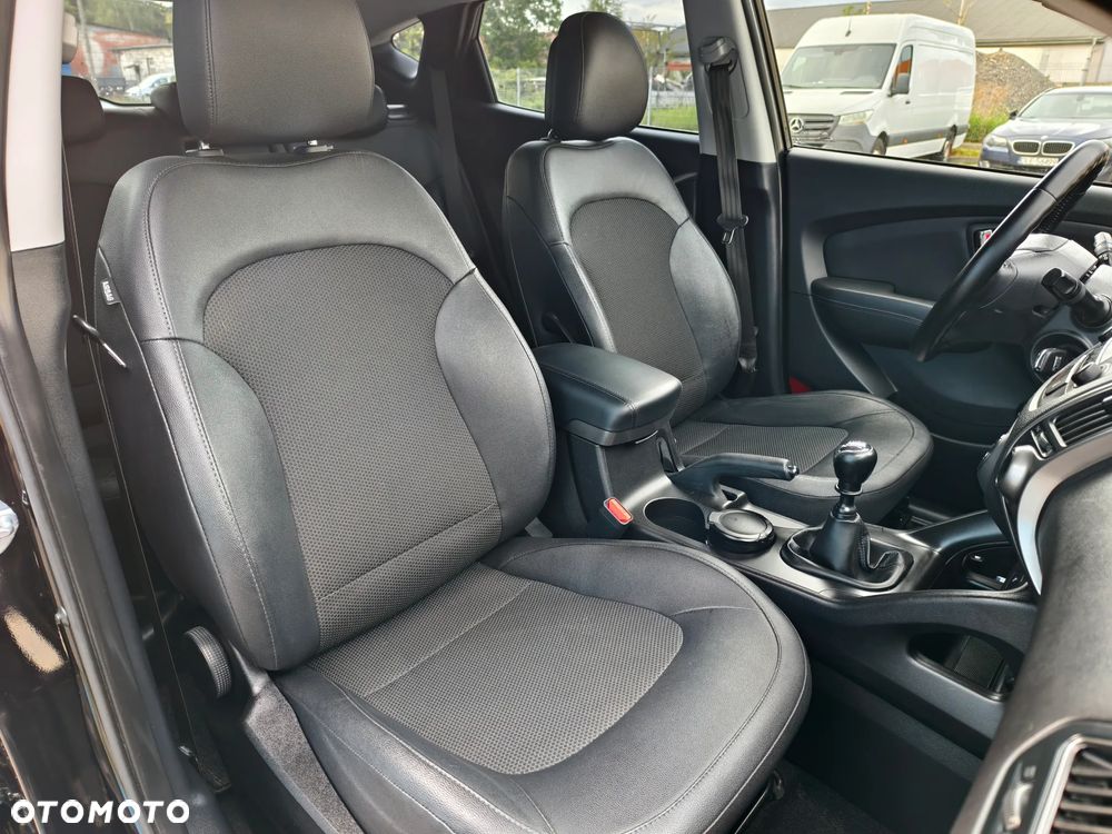 Hyundai ix35 1.6 2WD blue Style - 15