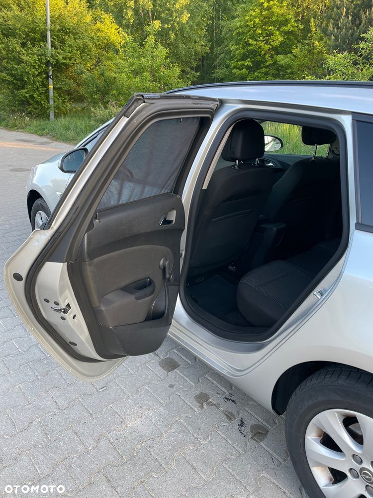 Opel Astra 1.4 T Enjoy - 15