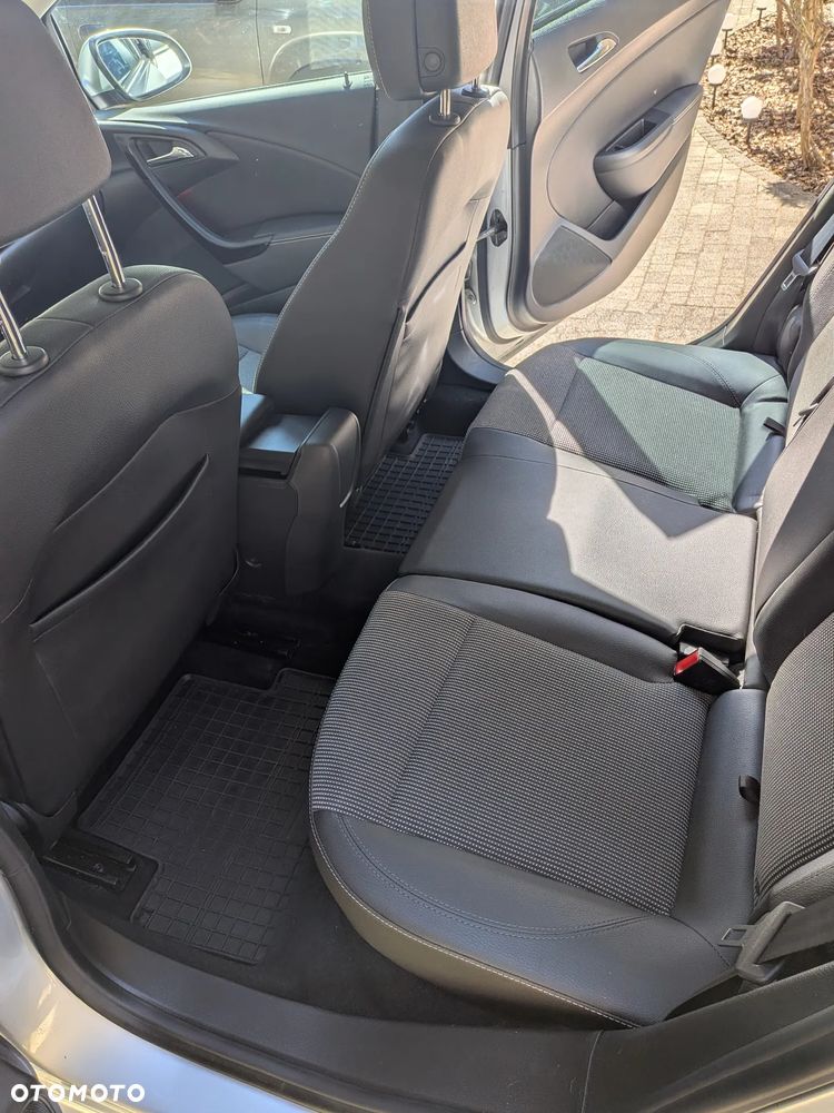 Opel Astra 1.6 CDTI Cosmo - 20