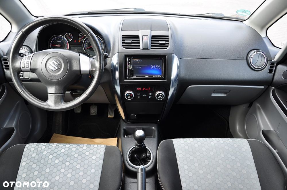 Suzuki SX4 1.6 Comfort Plus 4WD - 30