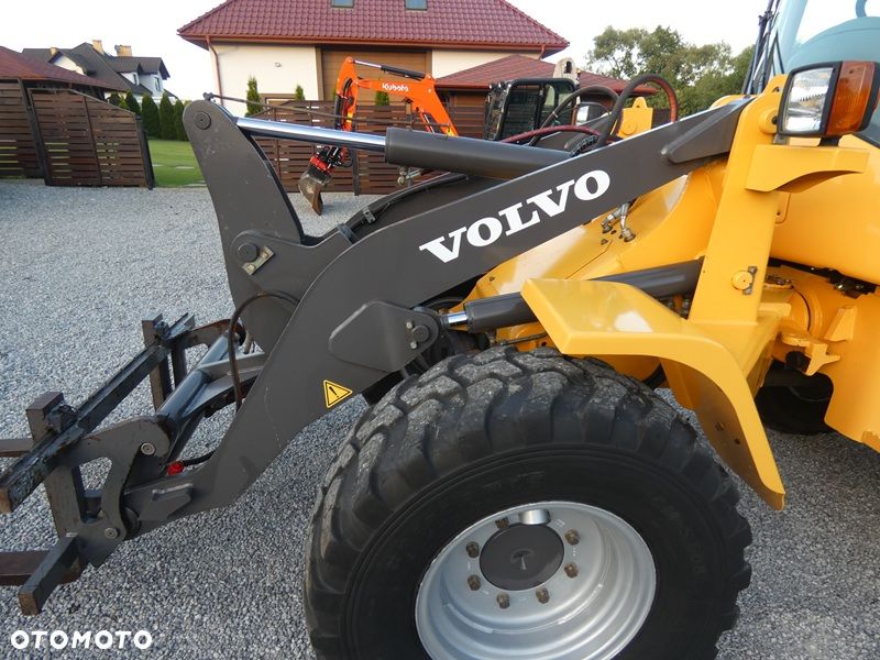 Volvo L30B PRO / Z Niemiec / ORG. 7.120mtg / Bardzo ładne / - 21