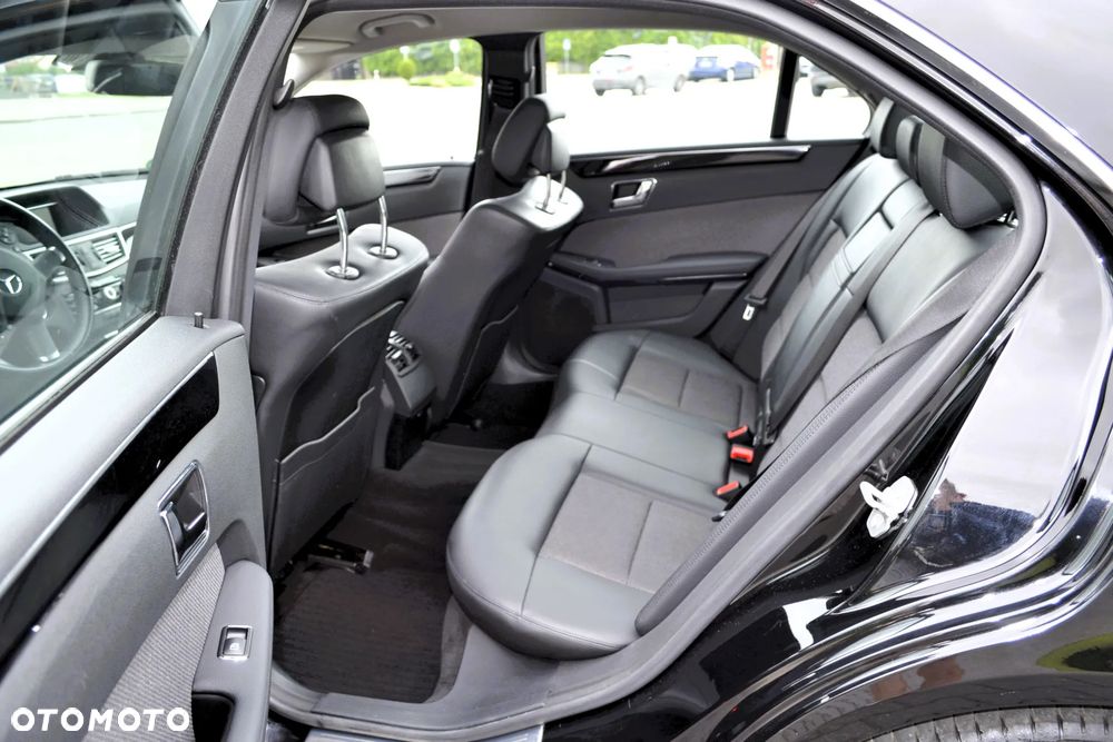 Mercedes-Benz Klasa E 200 CDI DPF BlueEFFICIENCY Automatik Avantgarde - 27