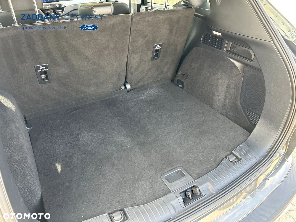 Ford Kuga - 25