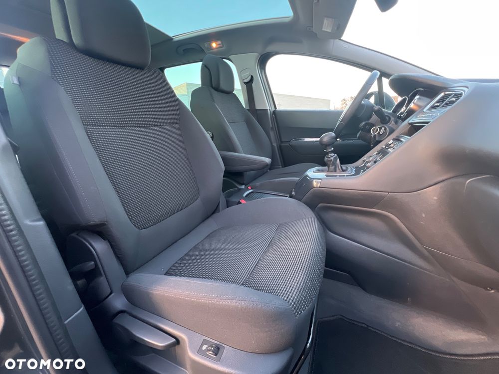 Peugeot 5008 HDI 150 Business-Line - 24