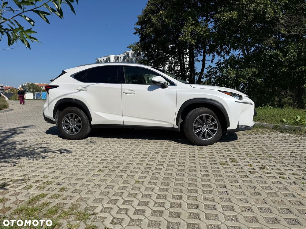Lexus NX 200t Comfort AWD - 2