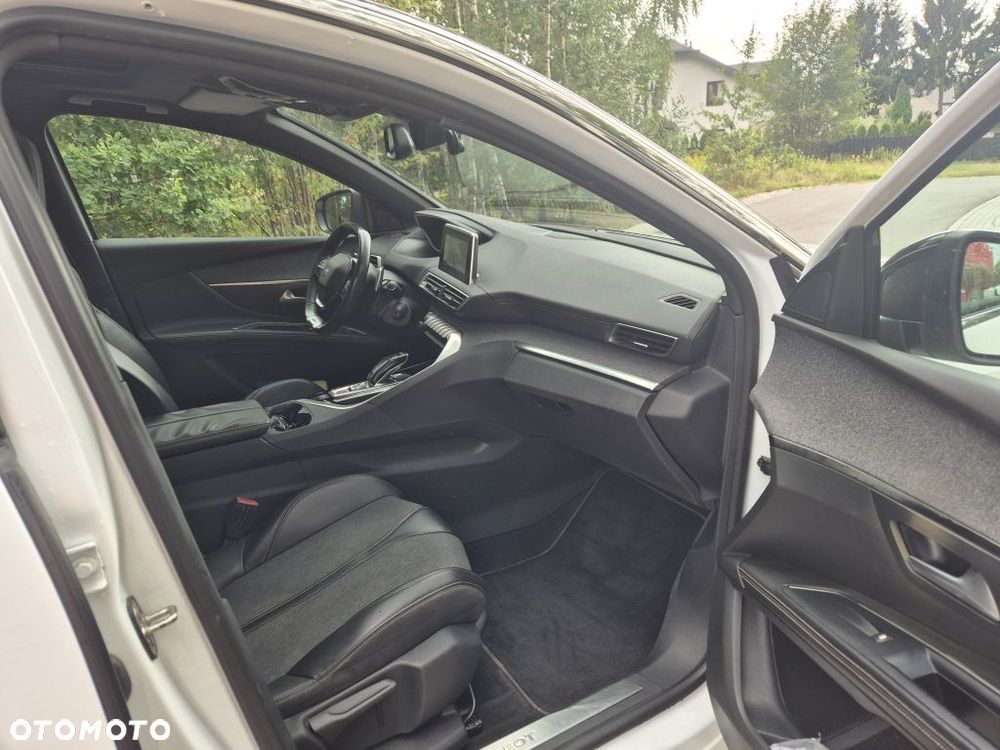 Peugeot 5008 - 9