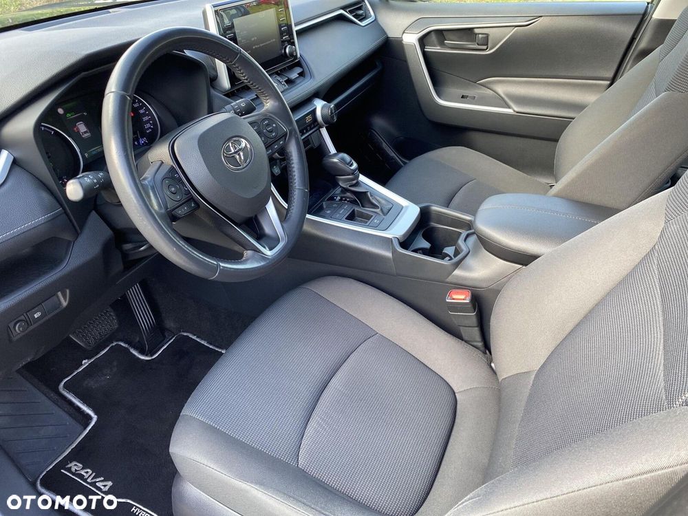 Toyota RAV4 - 10