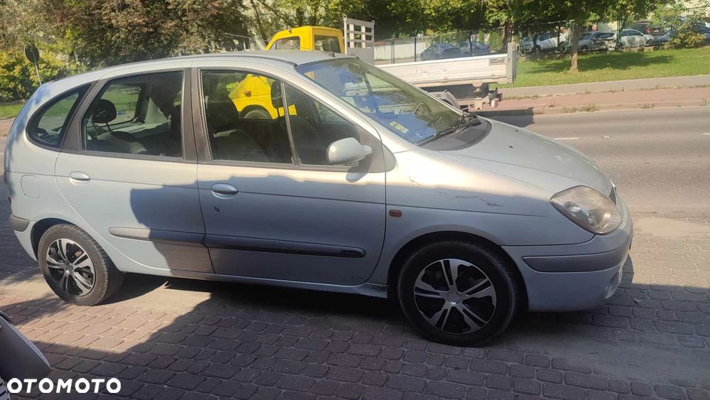 Renault Scenic - 2