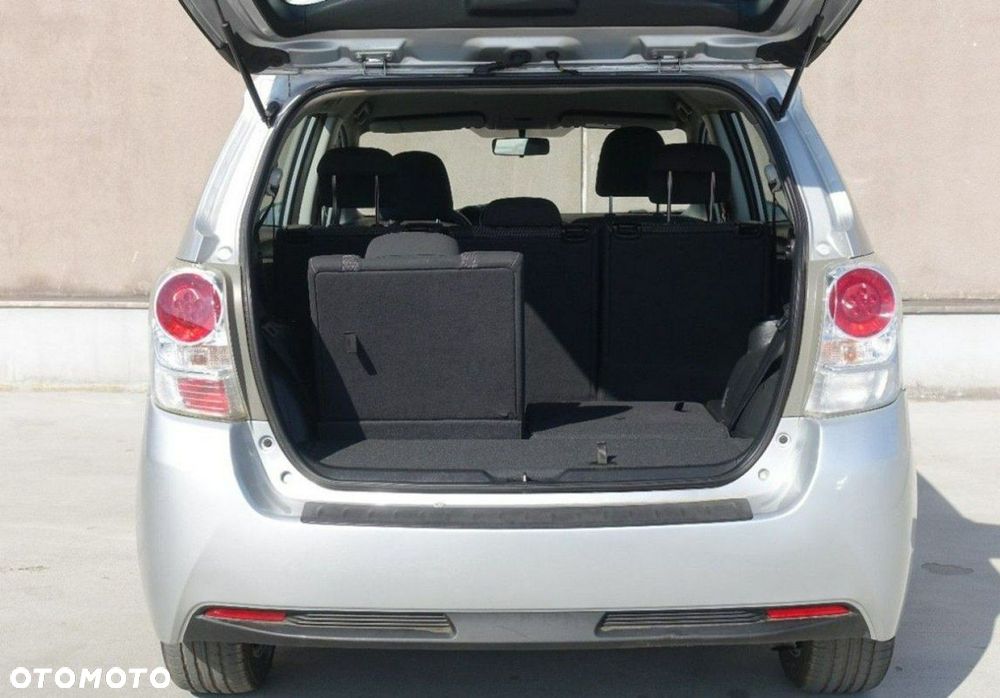 Toyota Verso - 11