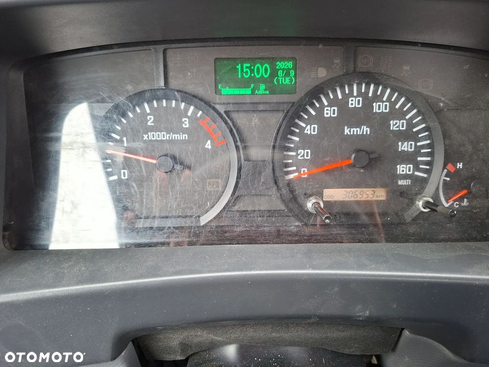 Isuzu N35 - 3