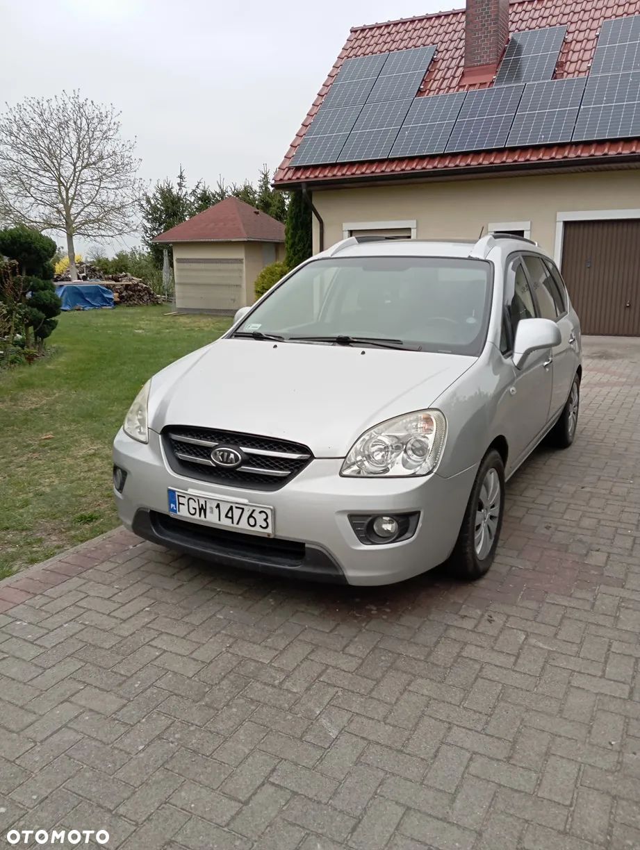 Kia Carens 2.0 EX - 1