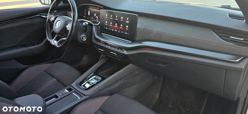 Skoda Octavia 2.0 TDI DSG RS - 21