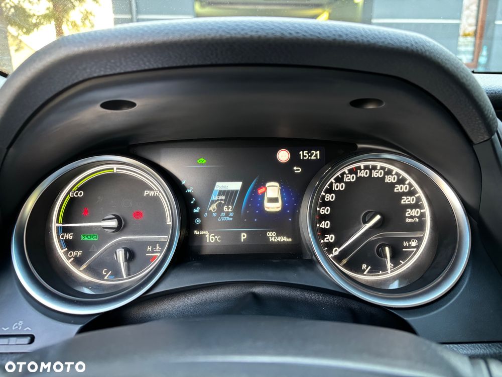 Toyota Camry - 11