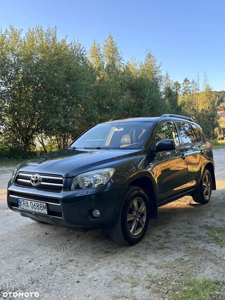 Toyota RAV4 2.2 D-4D Premium - 3