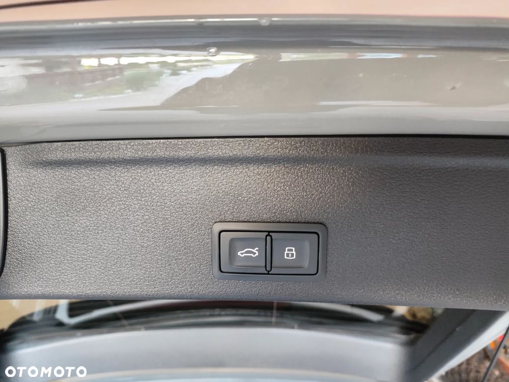 Audi A4 Avant 35 TFSI mHEV S Line S tronic - 29