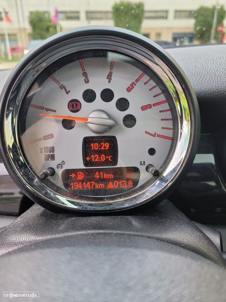 MINI 3 Portas One D - 12