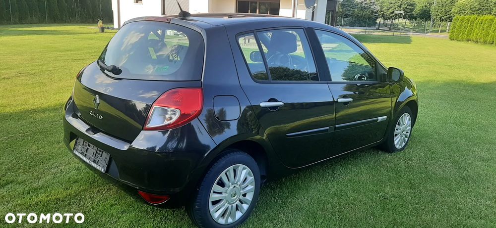 Renault Clio 1.2 16V 75 TomTom Edition - 5
