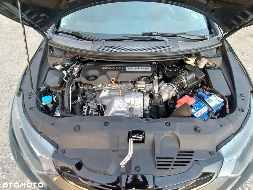 Honda Civic 1.6 i-DTEC Lifestyle Black Edition - 29
