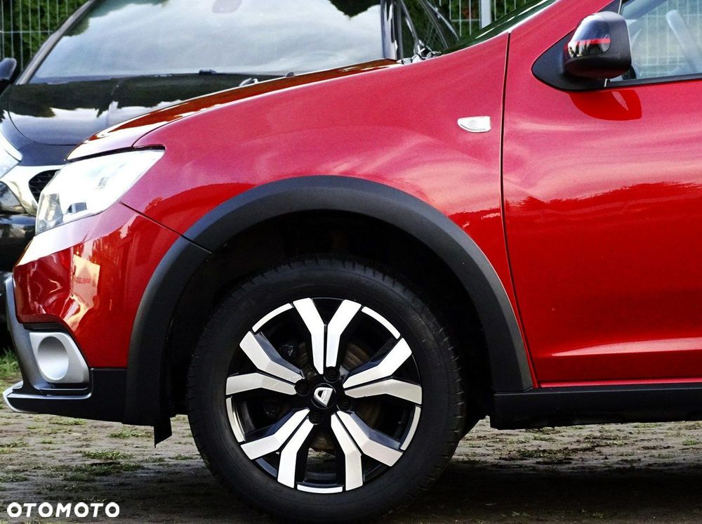 Dacia Logan TCe 90 S&S Stepway Celebration - 14