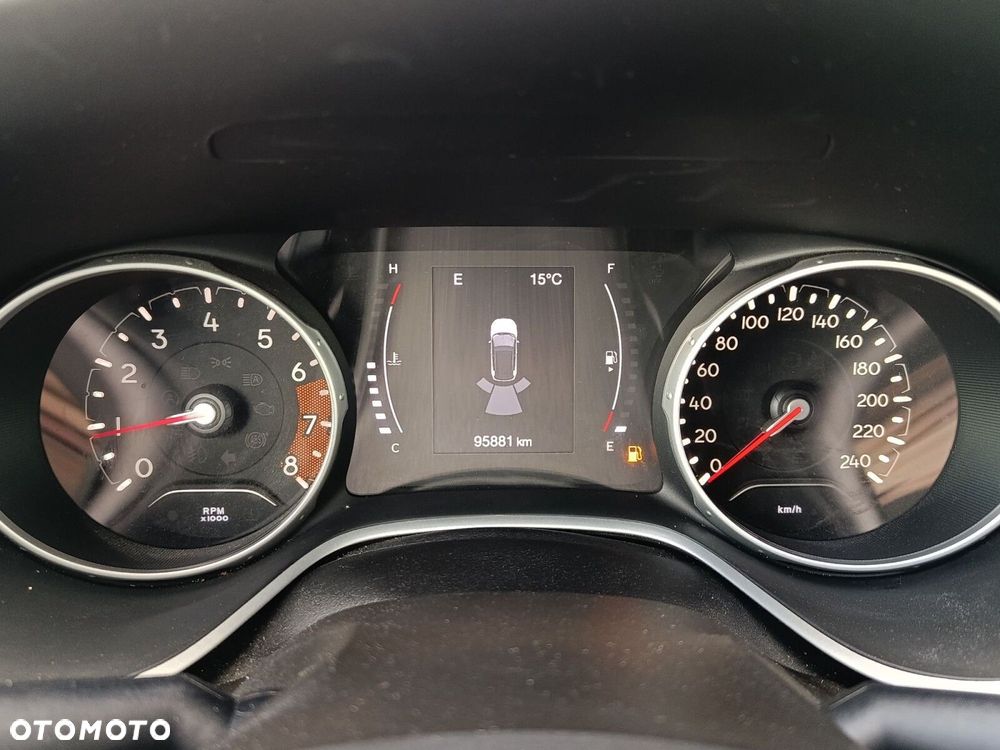 Jeep Compass - 29