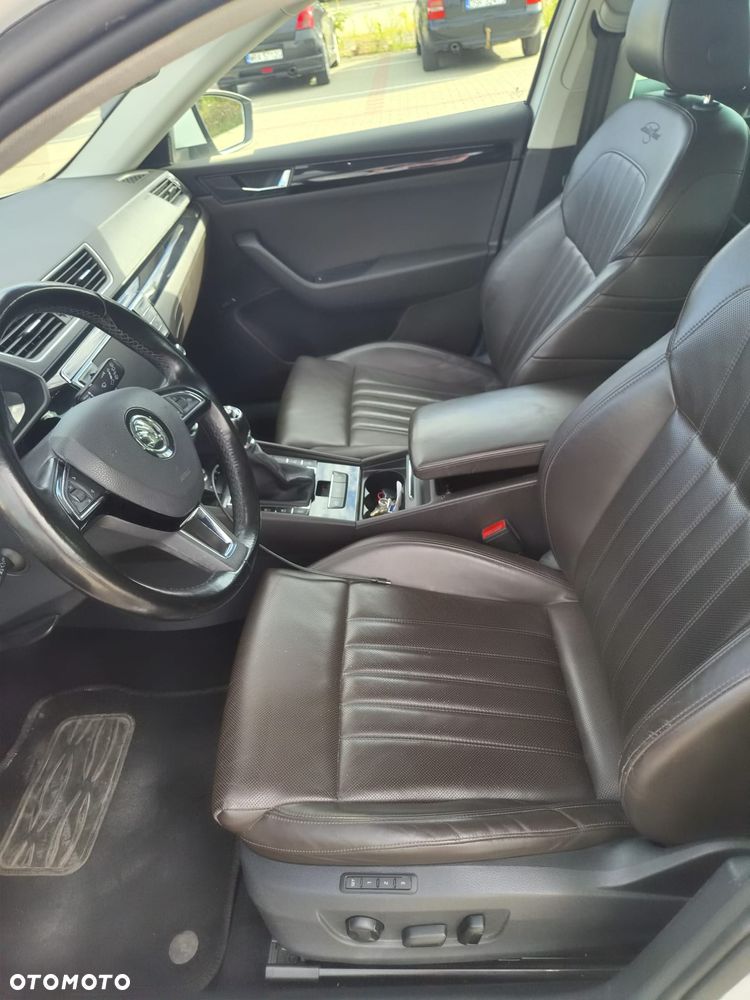 Skoda Superb 2.0 TDI L&K - 10