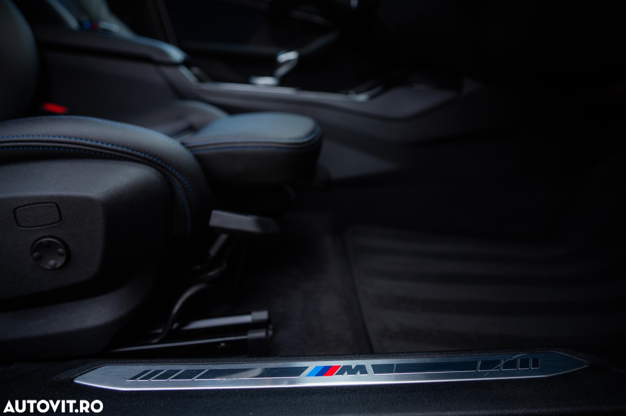 BMW Seria 1 118i Aut. M Sport - 26