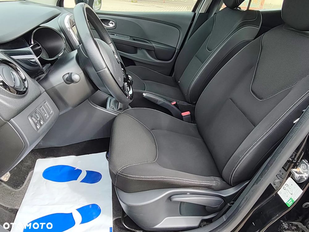 Renault Clio 1.2 16V 75 Life - 12