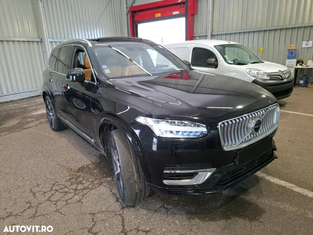 Volvo XC 90 T8 AWD Recharge Geartronic Inscription Edition - 3