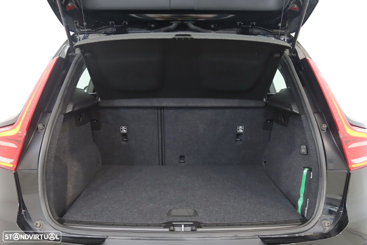 Volvo XC 40 1.5 T2 Momentum - 26