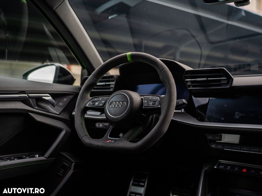 Audi RS3 TFSI quattro S tronic - 29