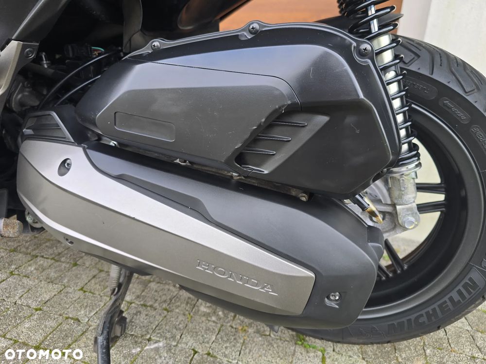 Honda NSS - 38