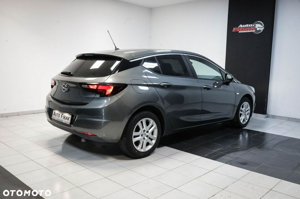 Opel Astra - 11