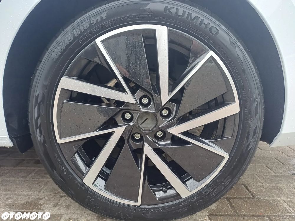 Skoda Octavia 1.5 TSI mHEV Sportline DSG - 10