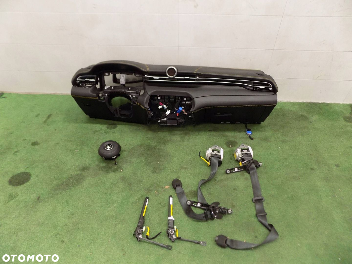 MASERATI GRECALE DESKA ROZDZIELCZA AIRBAG PODUSZKA PASY KPL - 10