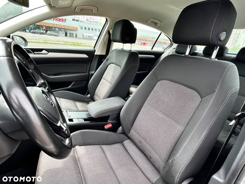 Volkswagen Passat 2.0 TDI BMT Comfortline - 13