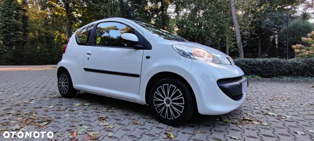 Peugeot 107 1.4 HDI Trendy - 4
