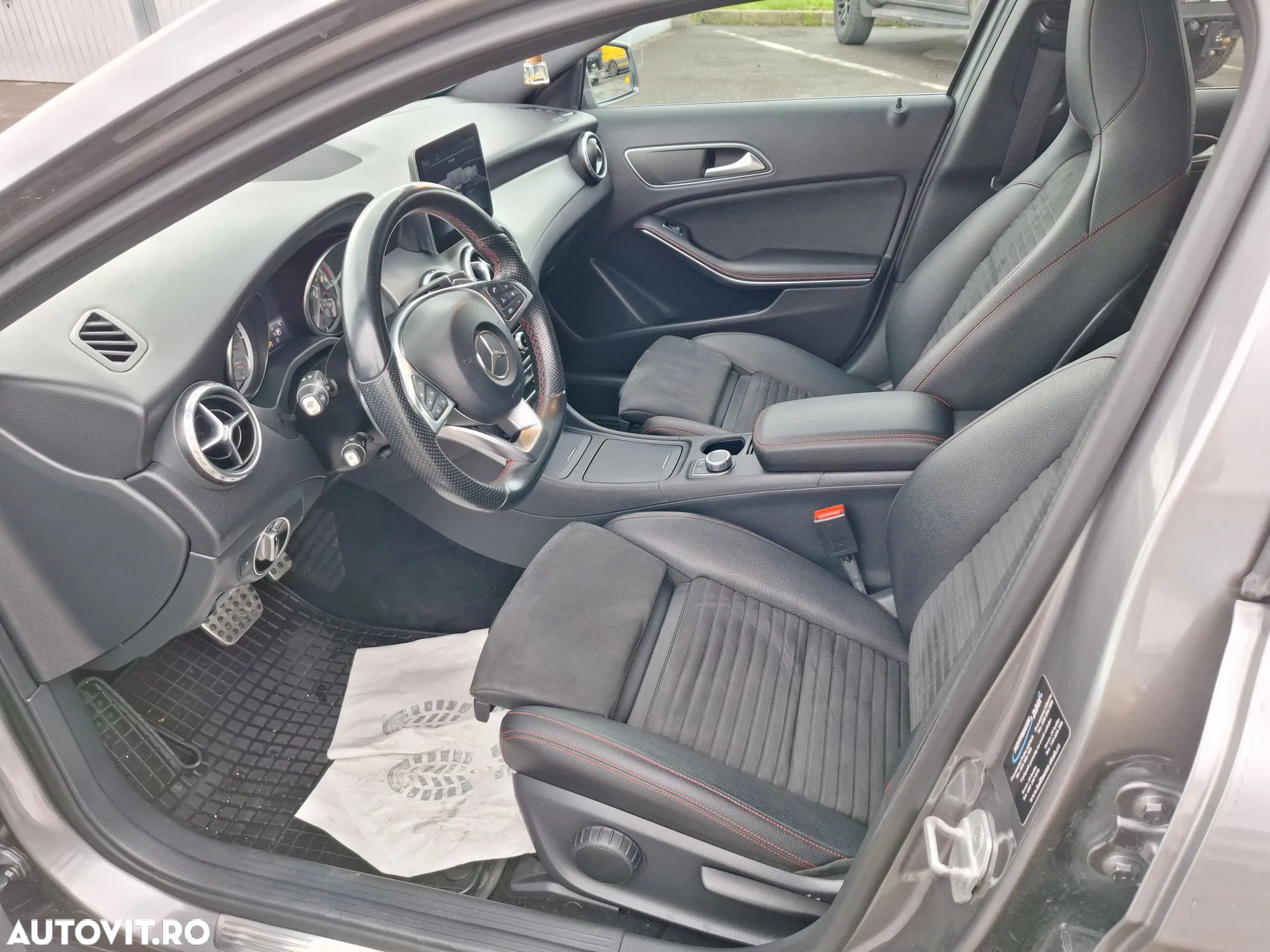 Mercedes-Benz GLA 220 d 4MATIC Aut. - 10