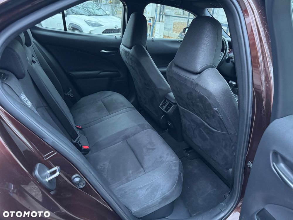 Lexus UX 250h Elegance 2WD - 8