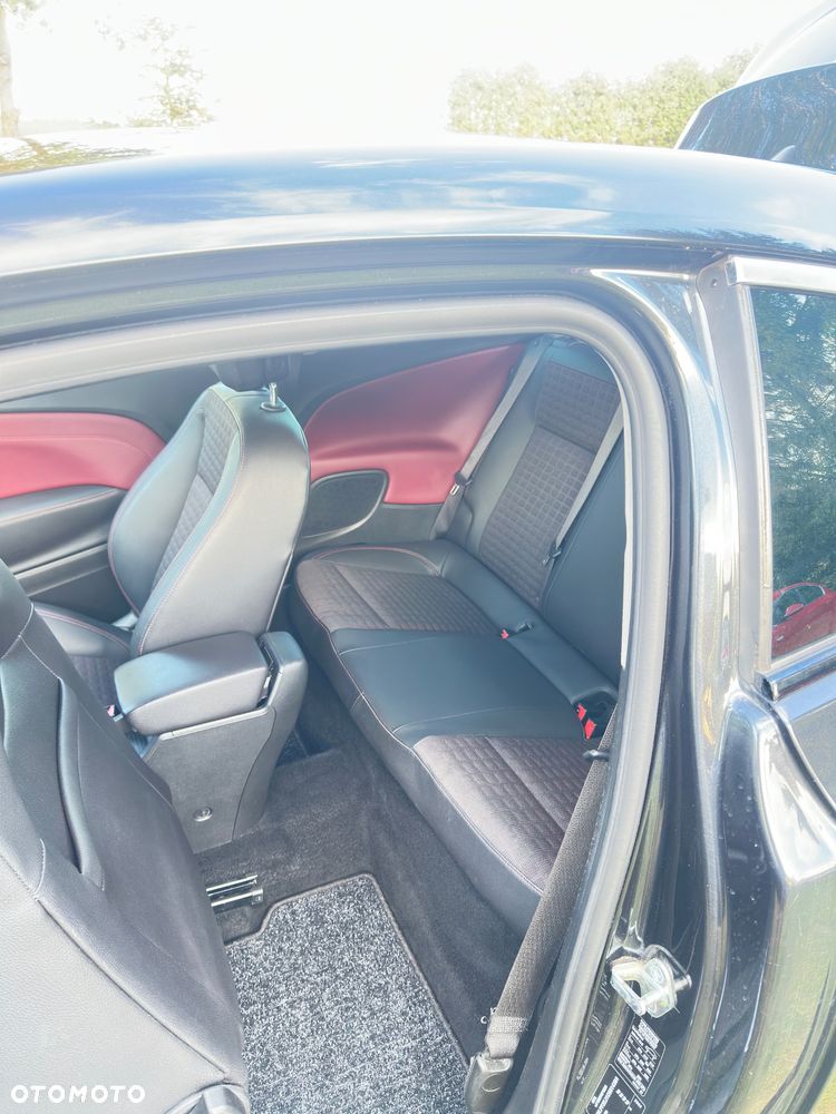 Opel Astra 1.6 Turbo Innovation - 18