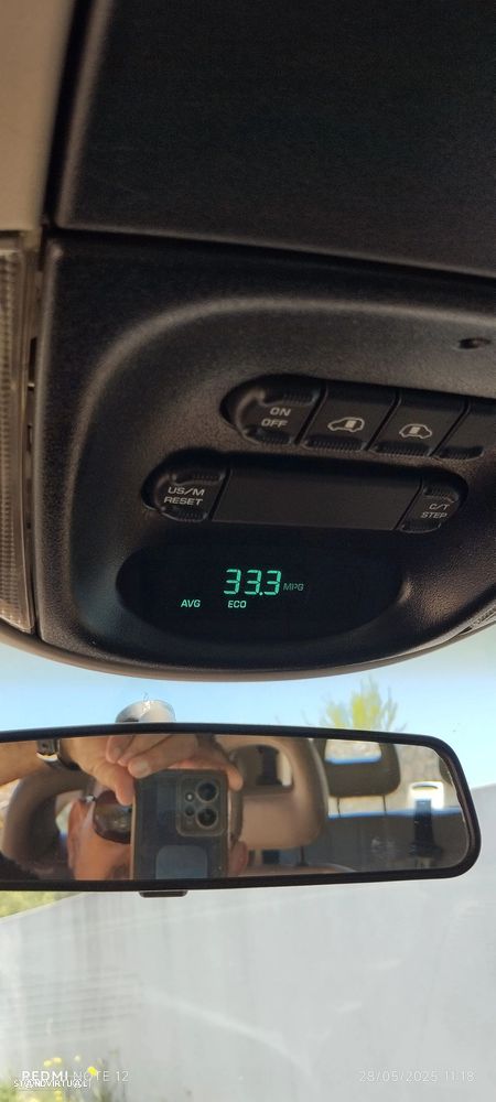 Chrysler Voyager 2.5 CRD LX - 28