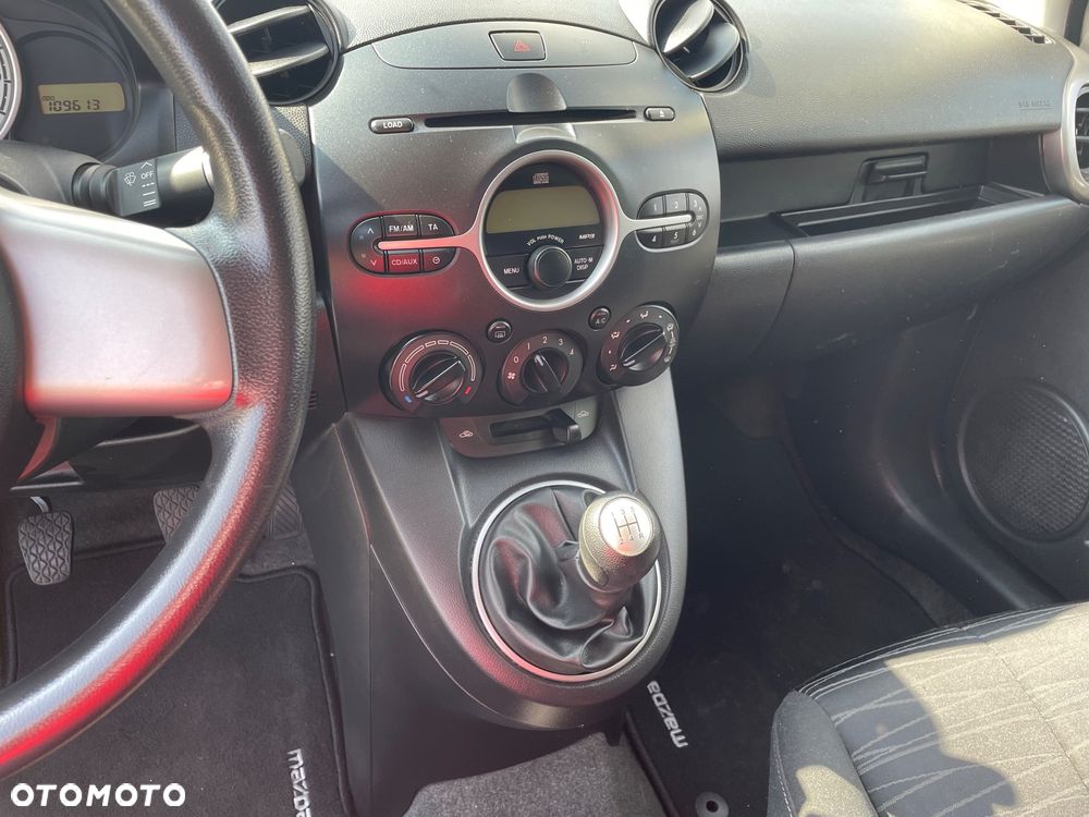 Mazda 2 1.3 Exclusive - 7