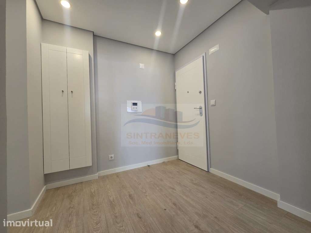 Fantástico T3 totalmente remodelado com 2 WCS acabamentos top - Grande imagem: 3/37