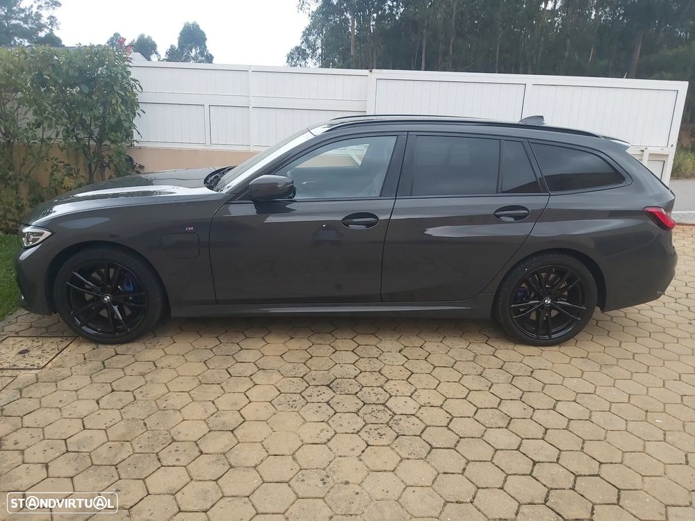 BMW 330 e Touring Pack M Auto - 1
