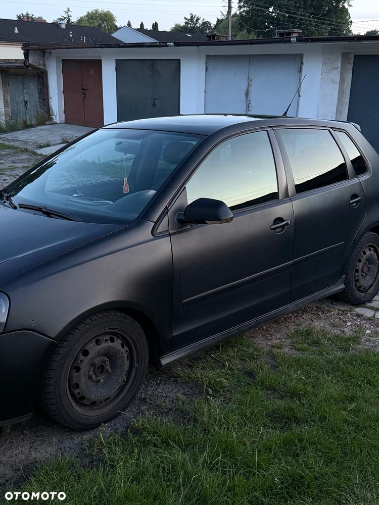 Volkswagen Polo - 1