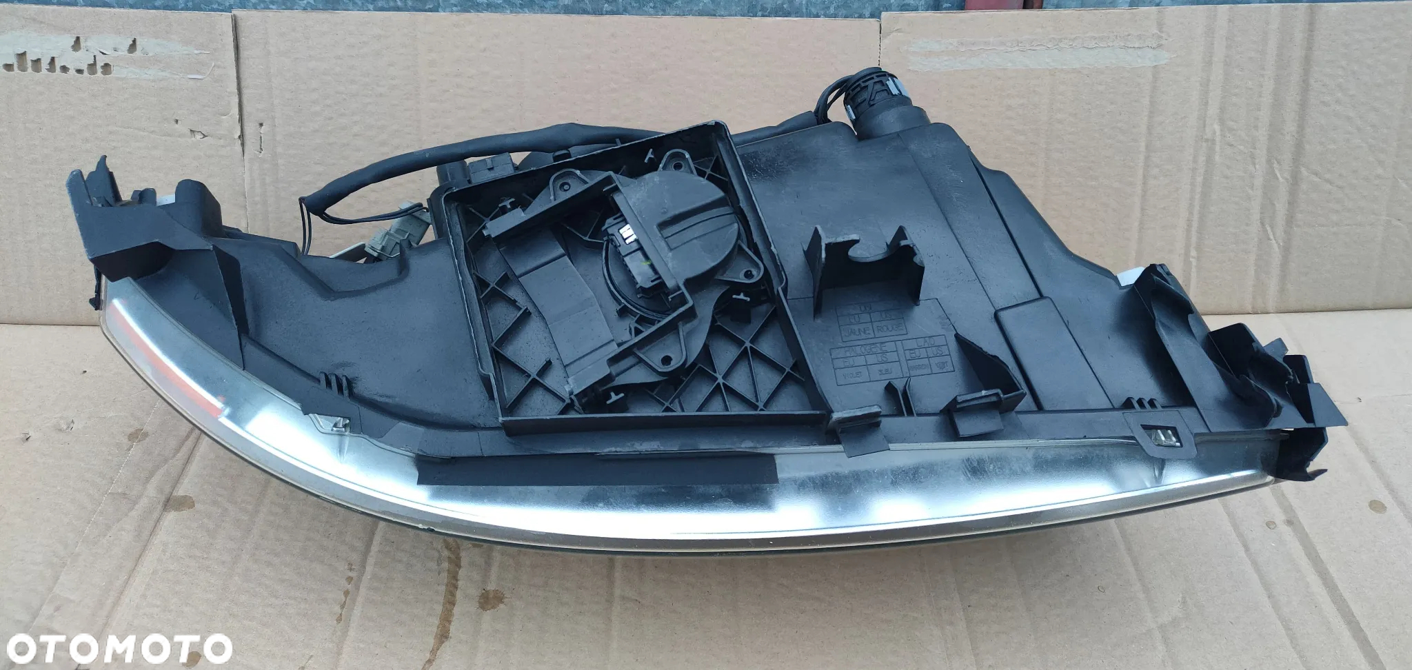 Xenon lewy lampa lewa Volvo V70 S60  2004- Europa - 3