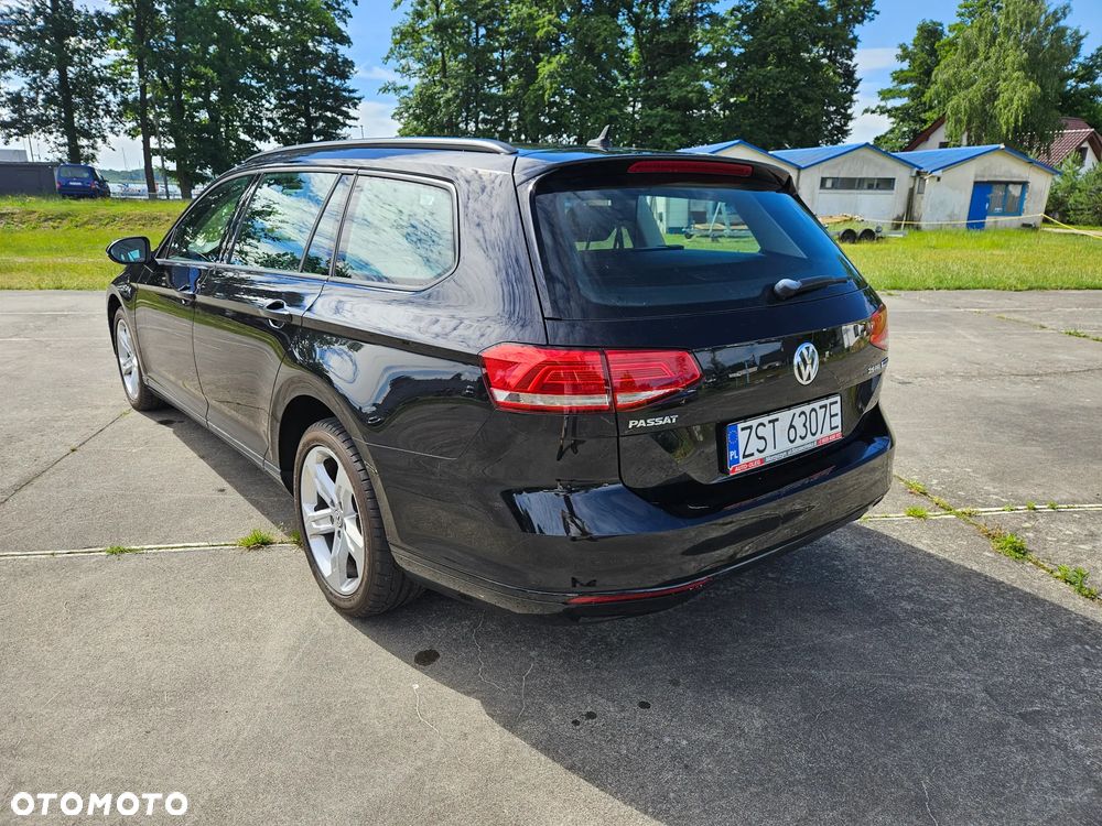Volkswagen Passat 2.0 TDI SCR Comfortline - 5