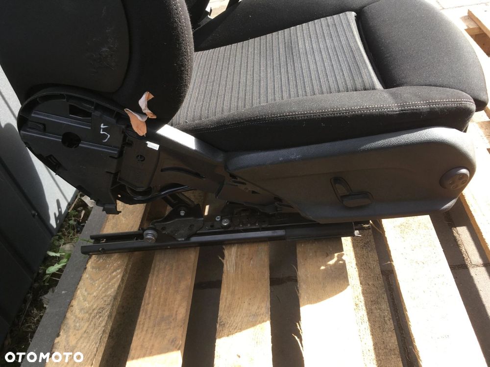 FOTEL PASAŻERA MERCEDES BENZ W213 - 5